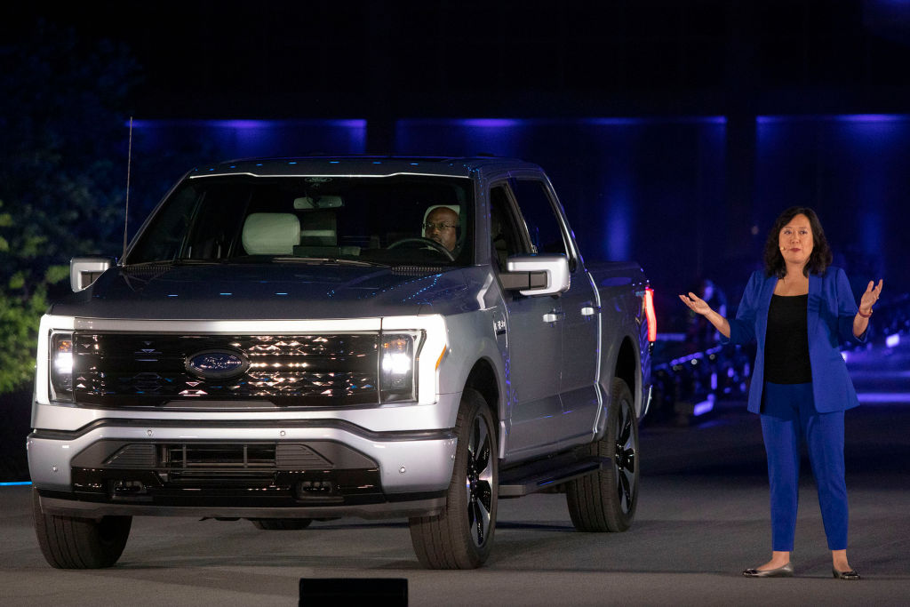 2022 Ford F 150 Lightning Price Release Date And How It Compares To The Tesla Cybertruck Itech Post
