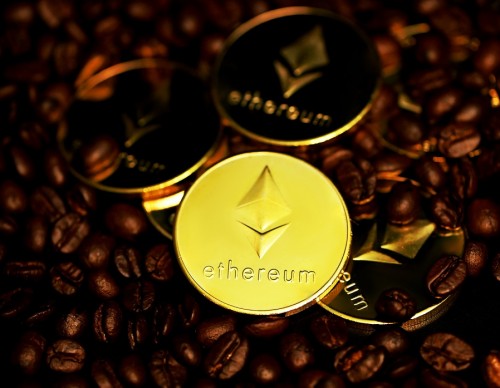 Ethereum, Bitcoin Price Predictions: Experts Warn BTC Downward Trend, ETH $9000 Boost Still Possible