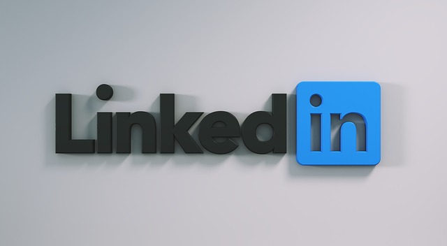 Tips on How to Use LinkedIn to Network and Build Connections