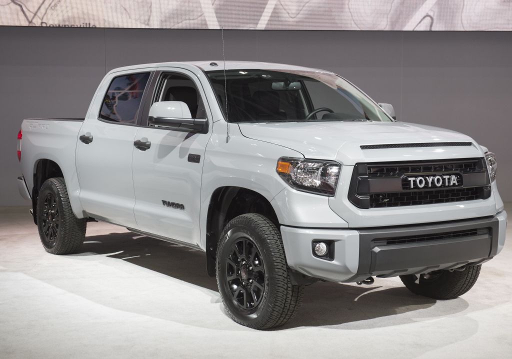 2022 Toyota Tundra Rumor Hints Gas Electric Engine What Is The Hybrid