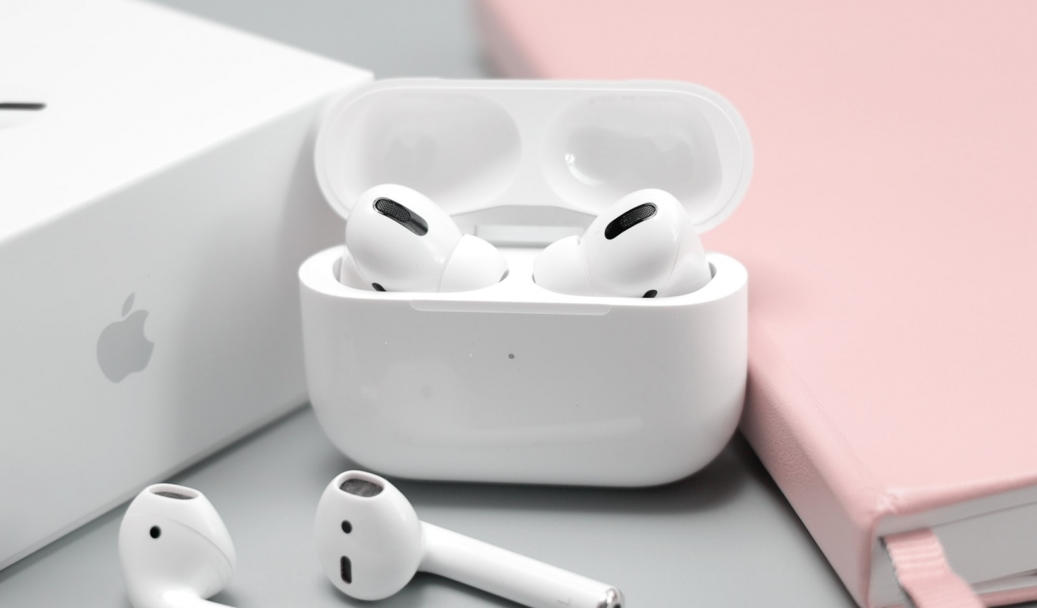 Worried About Your Lost AirPods? Apple Reveals New Tracking Solution!