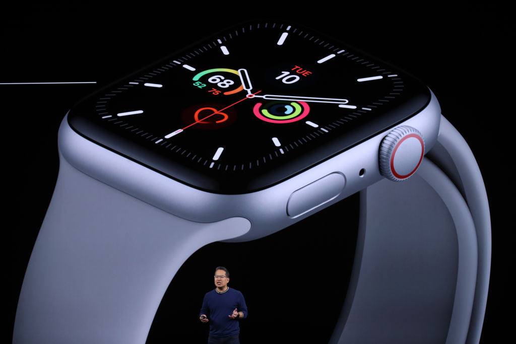 Apple Watch Series 7 Leaks, Rumors FlatEdge Design, New Speakers