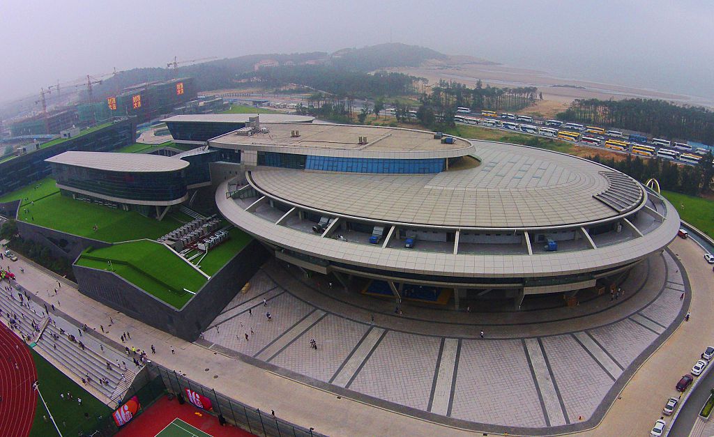 China Building Star Trek-Like Starship Enterprise? Full Details of Planned Mile-Long Spacecraft
