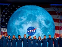 NASA Moon Landing Contract Awarded to Five Companies: SpaceX and Blue Origin to Design Systems