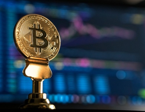 Bitcoin Price Prediction: Investment Expert Slams BTC Amid Massive Surge