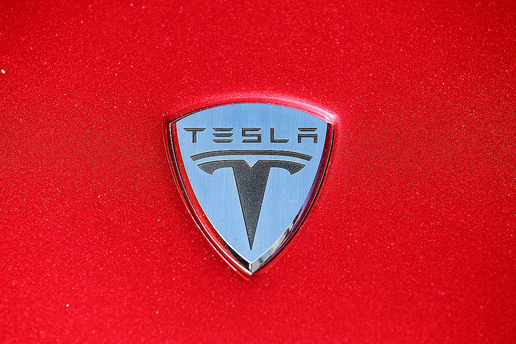 Tesla Recall Issued Over Crash Risk: Which Models Are Affected, How to Know If Your Car Needs to Get Checked?
