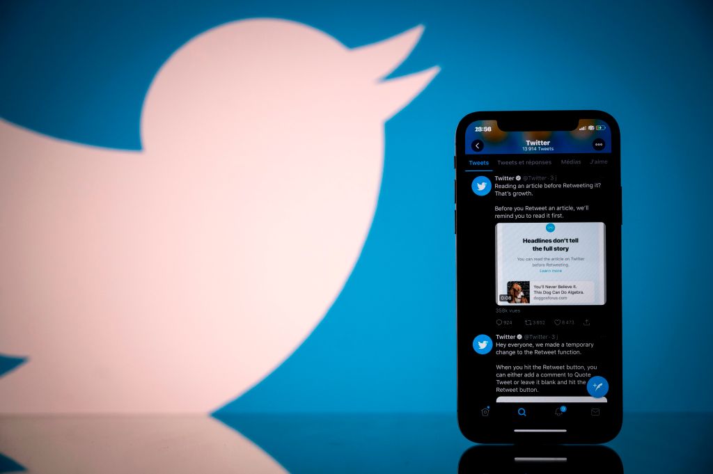 Twitter Video Length Limit: How to Fix 'Your Video File Is Not Compatible' Error