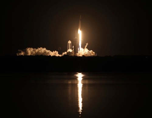 SpaceX Crew-2 Splashdown: Watch Dragon Spacecraft Enter Earth Like a Shooting Star!