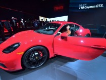 Porsche 718 Cayman GT4 RS Reveals Monster Engine, Power! [Specs, Price, Release Date]