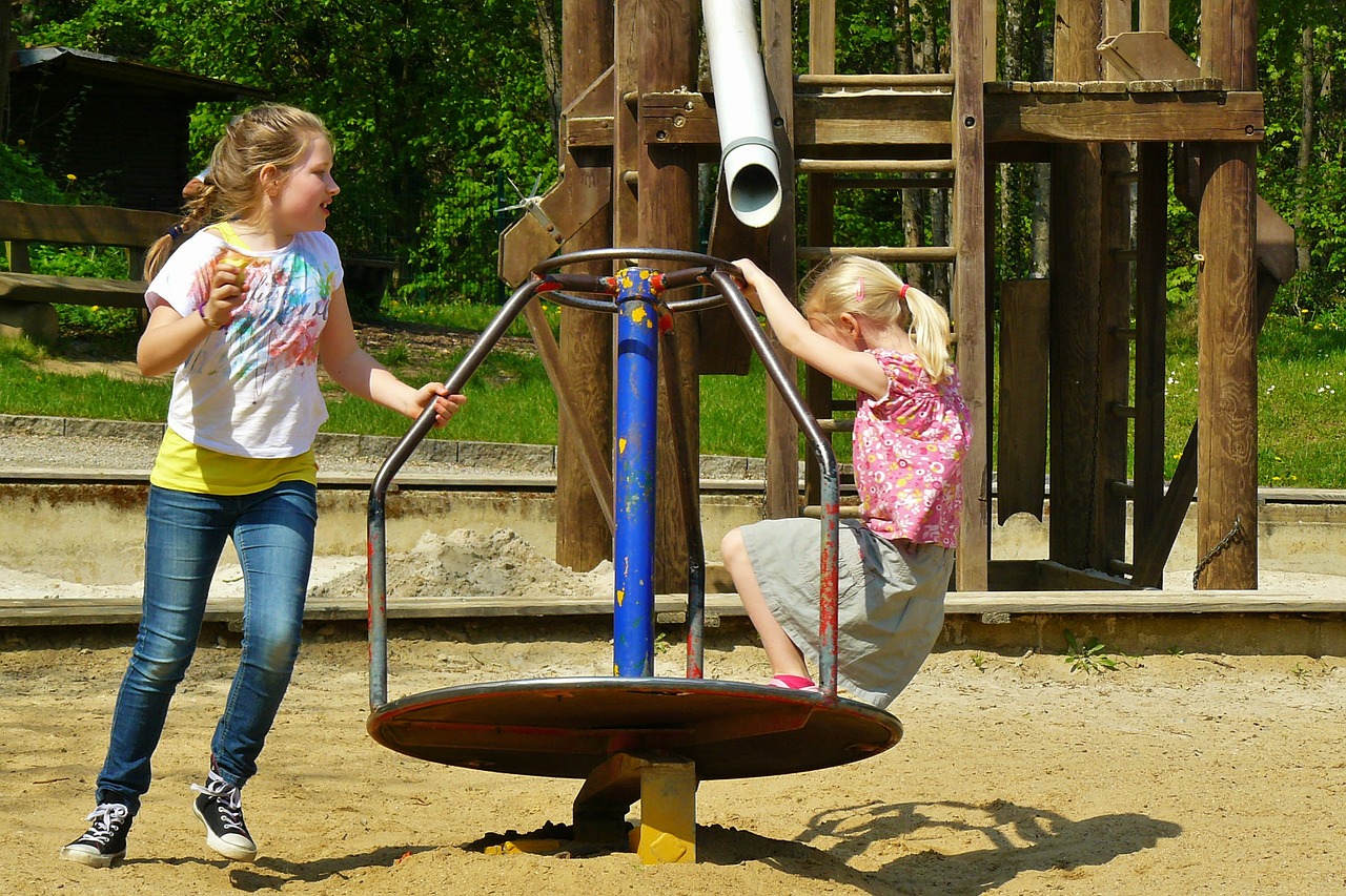 5 Playground Safety Tips for Every Parent