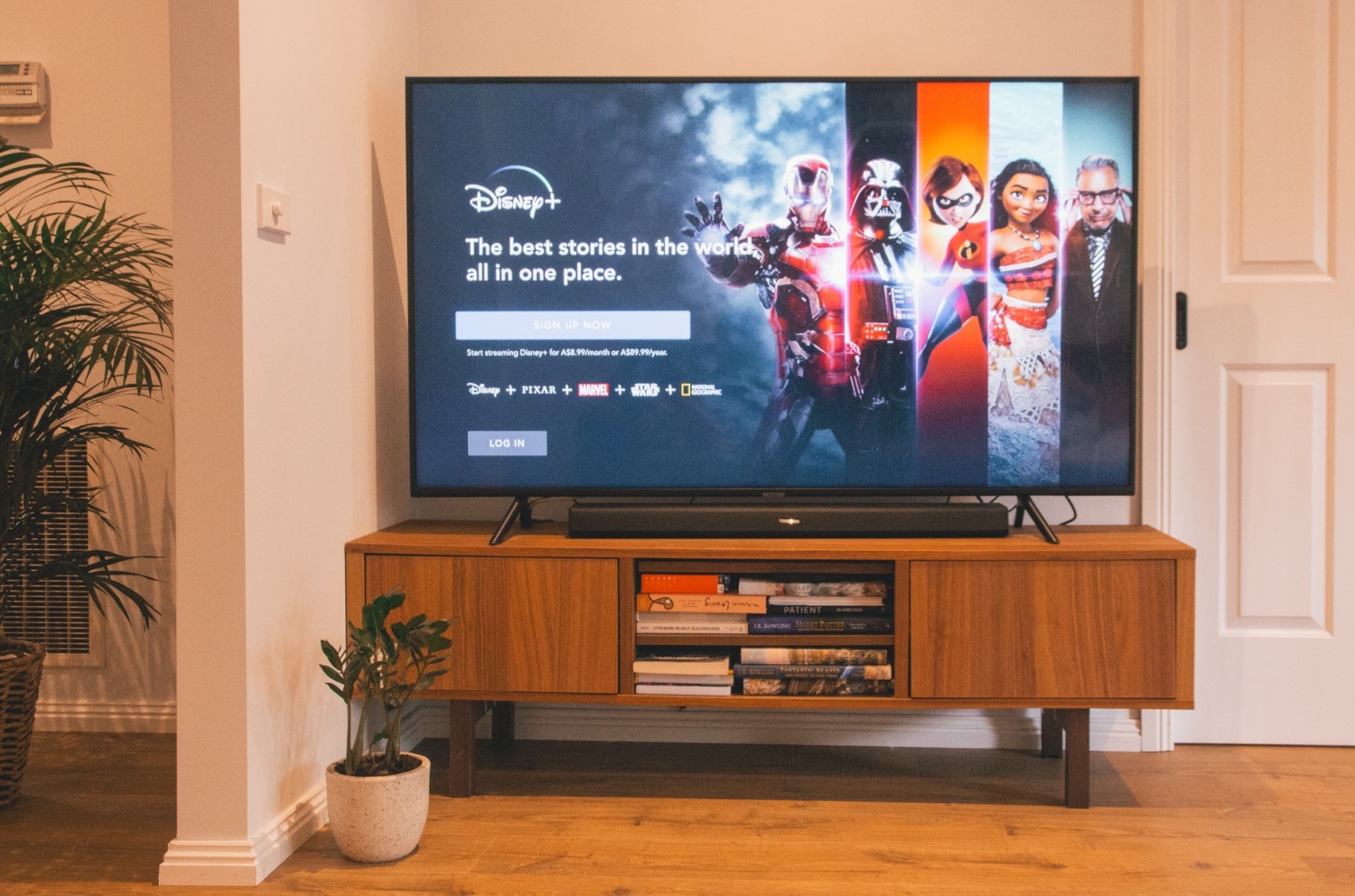 How Does Room Lighting Affect Your TV Viewing