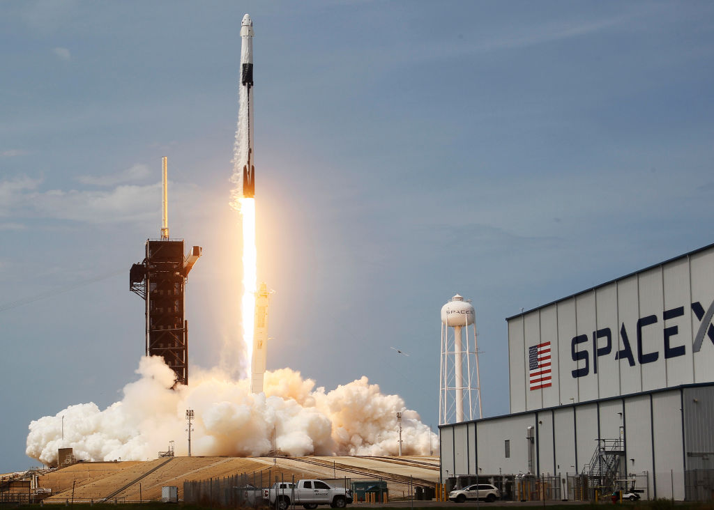 SpaceX Rocket is on a Collision Course with the Moon, Will it Crash? 