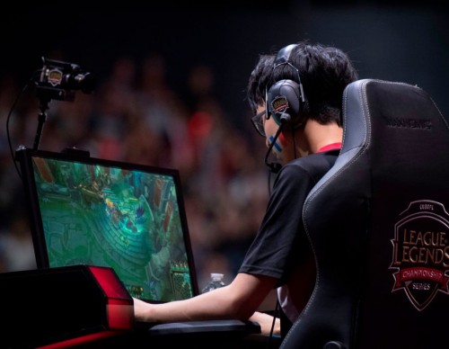 'League Of Legends' 12.5 Patch Notes and Release Date: New Skinline Teased 