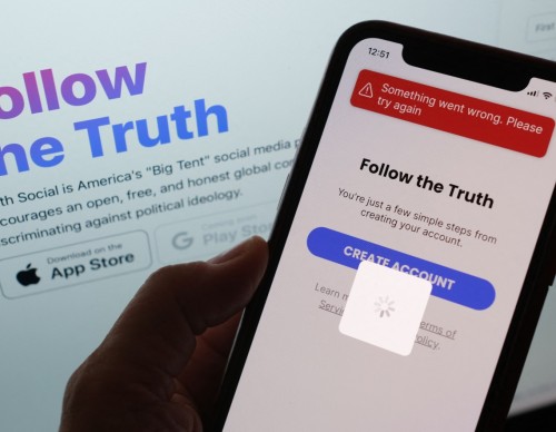 Truth Social App Ban Wave Starts: Disparaging, Tarnishing Donald Trump's Social Media Is Prohibited