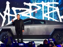 Elon Musk Tesla Cybertruck 