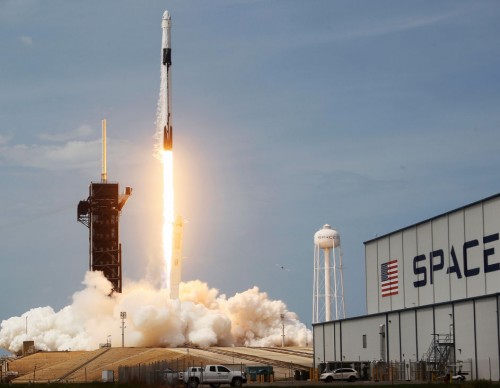 50 New SpaceX Starlink Satellites Launched! How to Track, Watch Starlink in Your Location Online