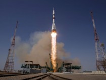 Roscosmos Will Launch 36 OneWeb Internet Satellites To Space on Friday; Here's What We Need to Know