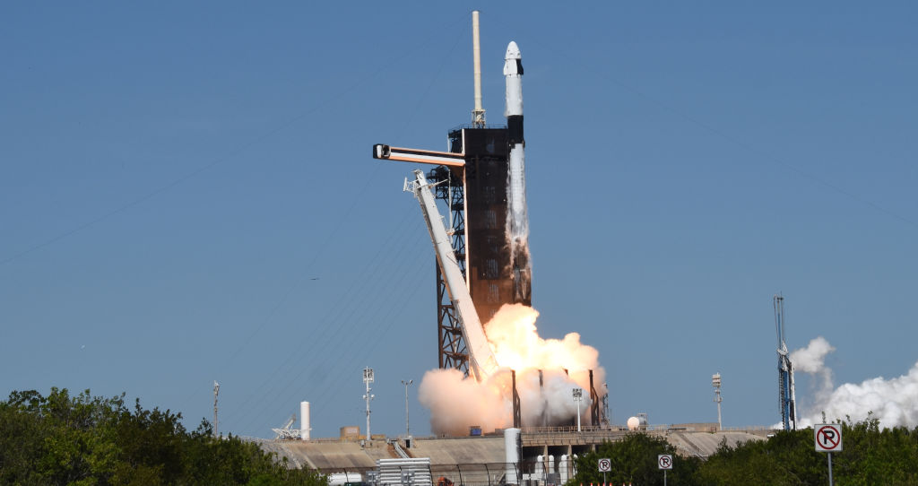 Axiom Launches First All Private Astronaut Mission Ax 1 With Spacex And Nasa — Who Are The First