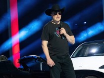 Elon Musk: Tesla’s Self-Driving EVs No Longer Need Humans by Next Year 