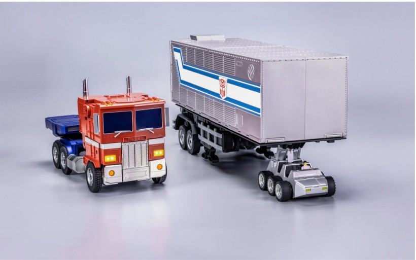 Self-Transforming Optimus Prime is Back With a $750 Transforming Trailer