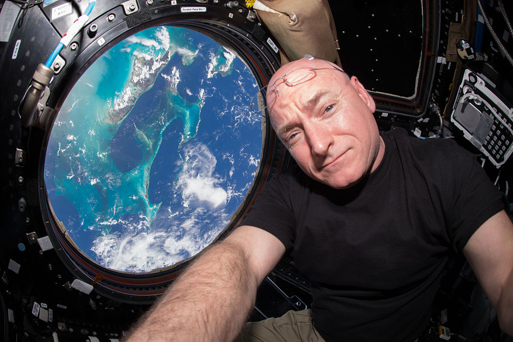 NASA Astronaut Scott Kelly Releases 'Dreams Out of this World’ NFT to Support Ukraine Donation Efforts 