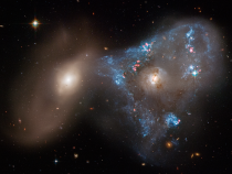 #SpaceSnap: Hubble Space Telescope Captures Amazing 'Space Triangle' Created by Colliding Galaxies