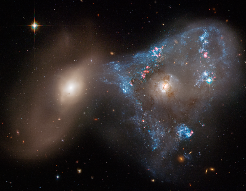 #SpaceSnap: Hubble Space Telescope Captures Amazing 'Space Triangle' Created by Colliding Galaxies