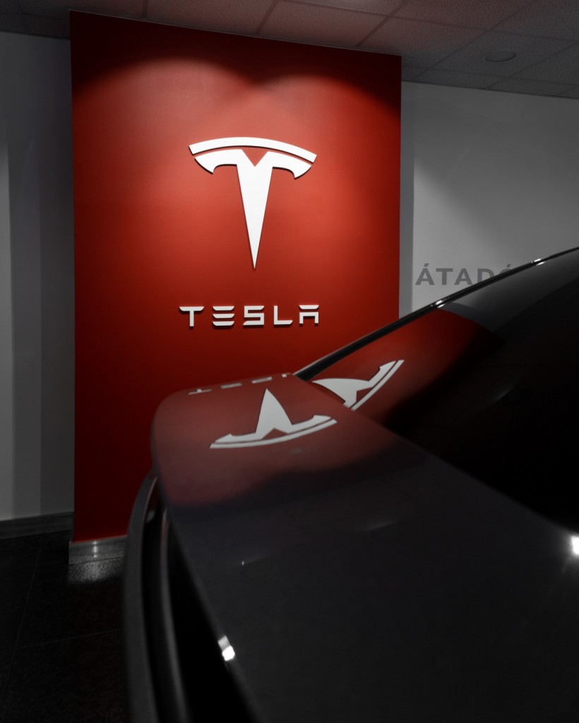 Tesla Recalls 130,000 Vehicles With Overheating AMD Ryzen CPUs