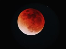 Full lunar eclipse