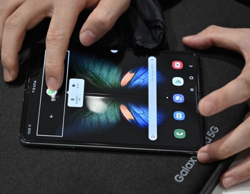 Why Did Samsung Decide To Cut Phone Production by 10% for 2022?