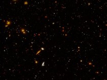 Ever Wondered How 5,000 Galaxies Would Look Like in a Photo? The Hubble Space Telescope Has an Answer