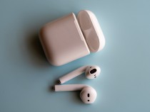 Apple AirPods and case