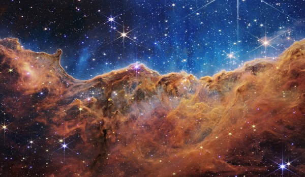 James Webb Space Telescope Snaps Its First Photo of the Carina Nebula ...