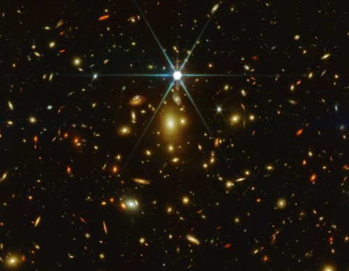 Earendel lensed and magnified JWST picture