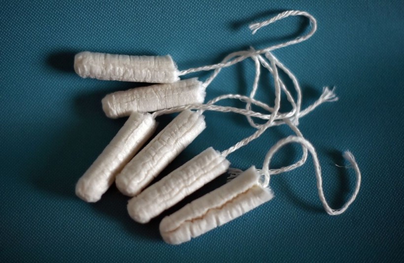 Does Titanium Dioxide in Tampons Really Cause Cancer Like TikTok Claims?