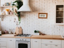 Gas or Electric Stove: Which Is Better Investment for Your Kitchen?