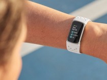 Fitbit charge 5 lifestyle pic
