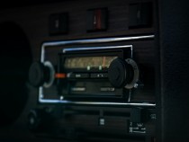 Classic car radio