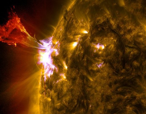 Solar Flares Cause Radio, Satellite Disruptions, Dazzling Auroras, Minor Threat to Astronauts