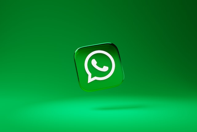 WhatsApp for iOS Gets Improved GIF and Sticker Selector