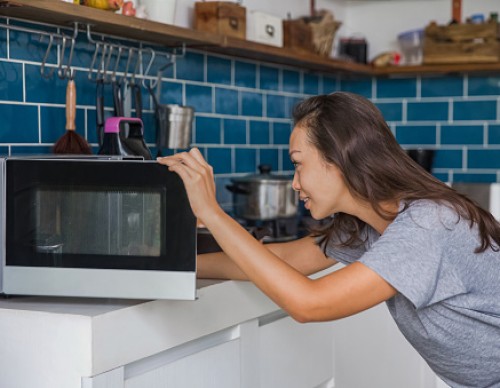 How to Tell if You Need to Replace Your Microwave