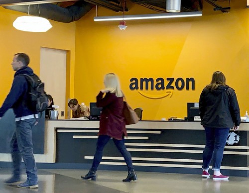 Amazon Freezes Corporate Hiring Through the Rest of 2022
