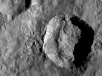 #SpaceSnap This High-Resolution Image of Ceres' Juling Crater is Taken by NASA's Dawn Mission