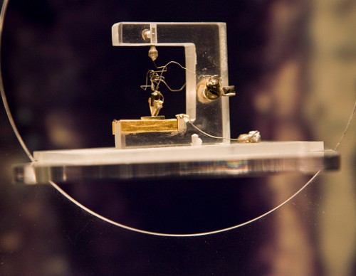 On This Day 75 Years Ago, The First Transistor Demonstration Sparks Innovation
