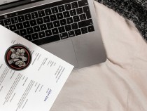 resume and laptop