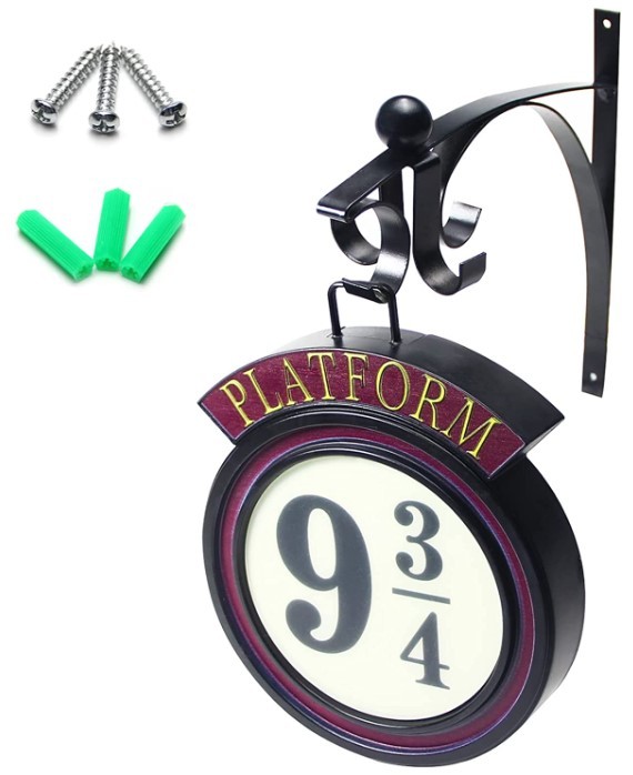 Platform 9 ¾ Sign