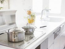 5 Best Electric Ranges To Add To Your Kitchen In 2023