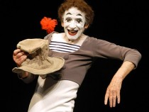 Marcel Marceau as Bip the Clown