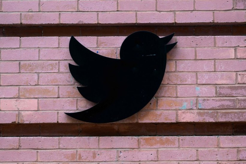 Twitter logo NYC