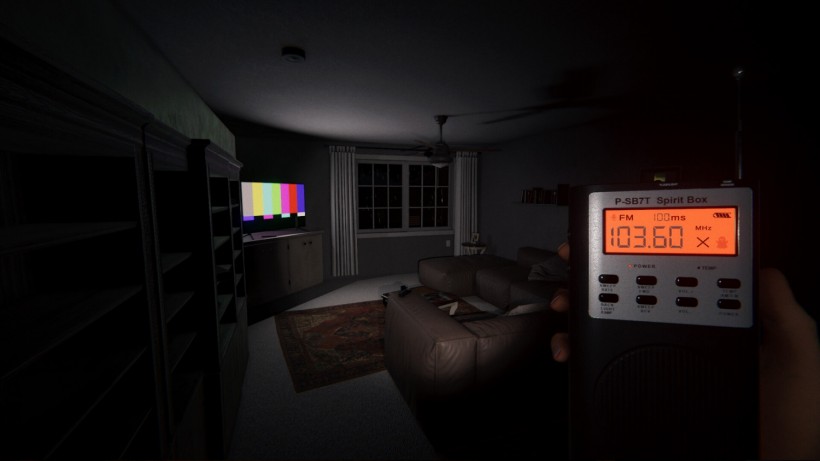 Psychological Horror Game Phasmophobia is Coming to Consoles This August